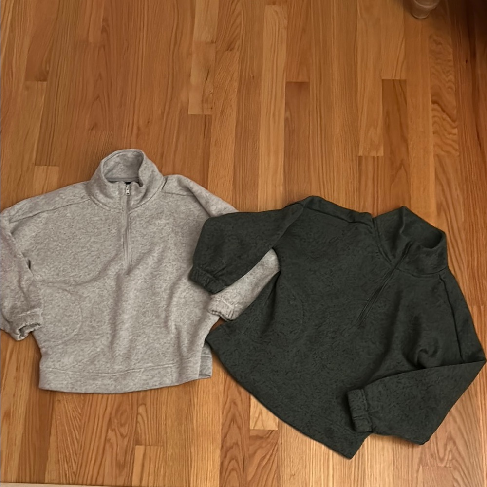 Old Navy Cozy Fleeced lined Gray and Green Quarter-Zip Pullovers
